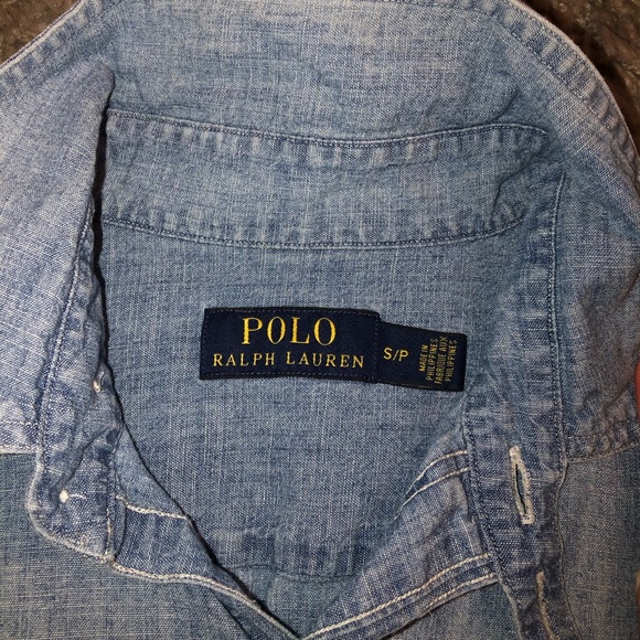 Men’s Button down - Picture 3 of 4